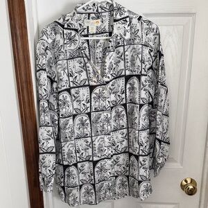 C&C California Black & White Tropical Tile Print Button Up Collared Linen Shirt